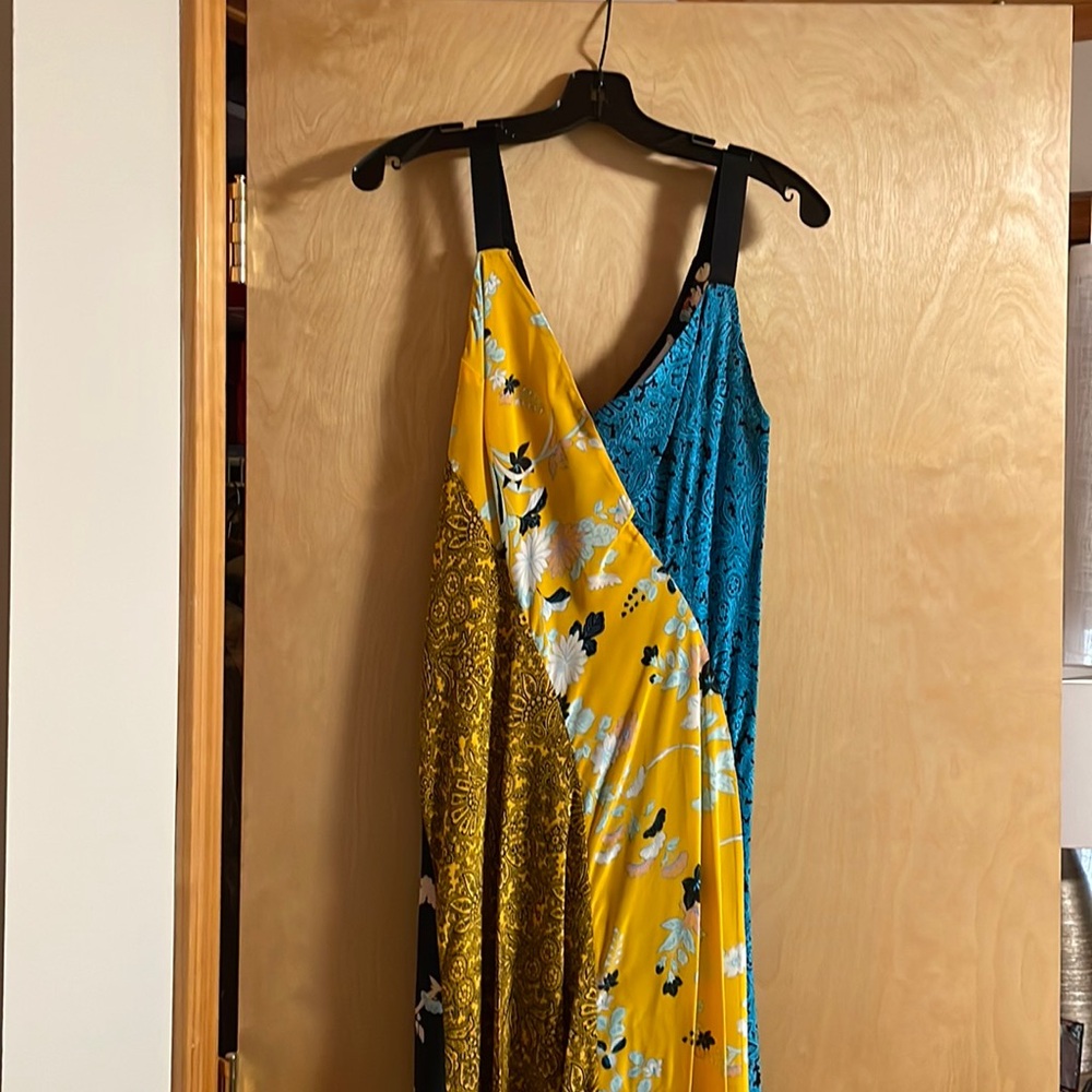 Diane Von Furstenberg paneled printed silk maxi dress; Size 6